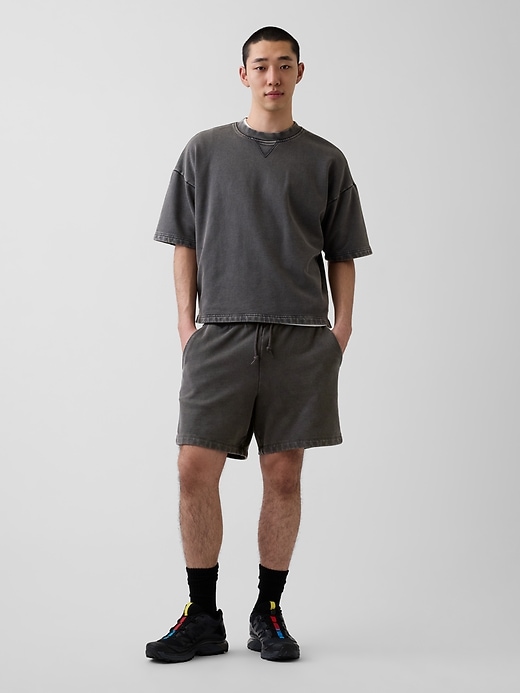 L'image numéro 1 présente Short en jersey bouclette épais