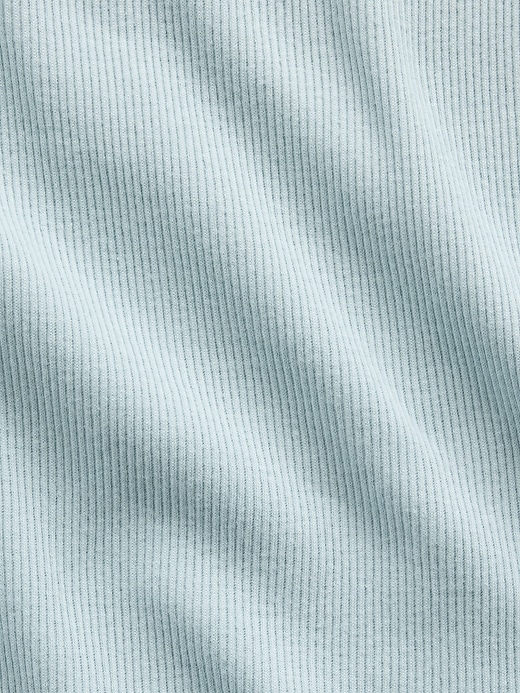 L'image numéro 4 présente Camisole côtelée à encolure dégagée pour Enfant