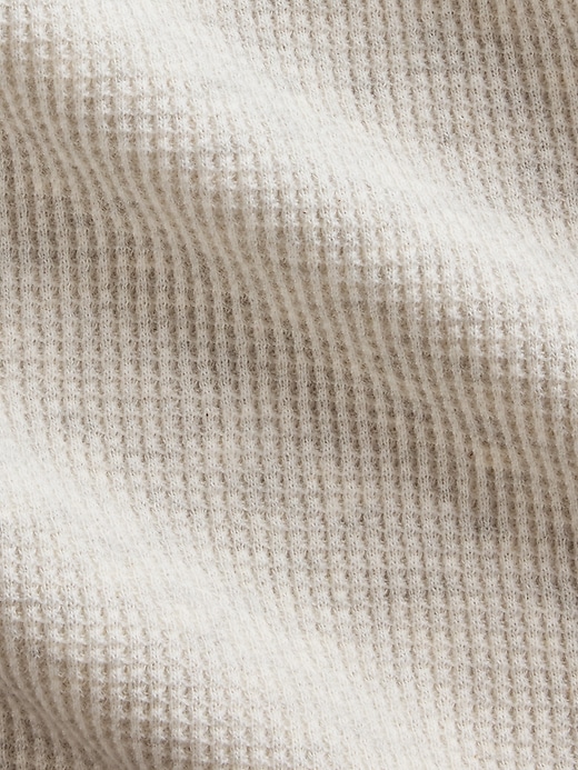 L'image numéro 5 présente Camisole gaufrée à bordure en dentelle pour Enfant