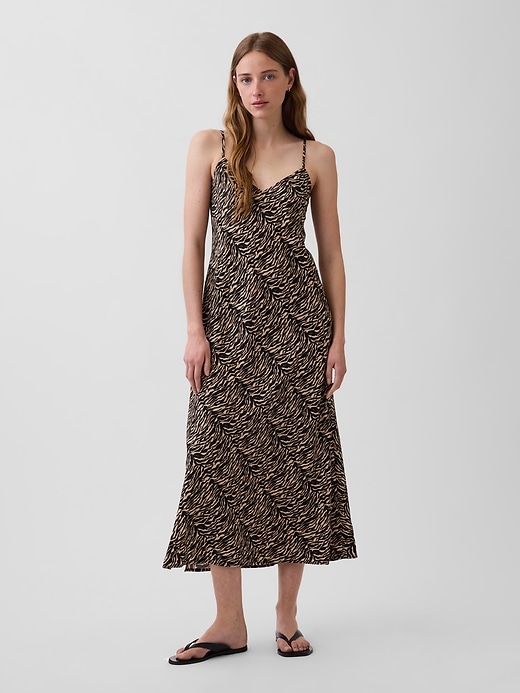 L'image numéro 1 présente Robe mi-longue à bretelles à motif zébré