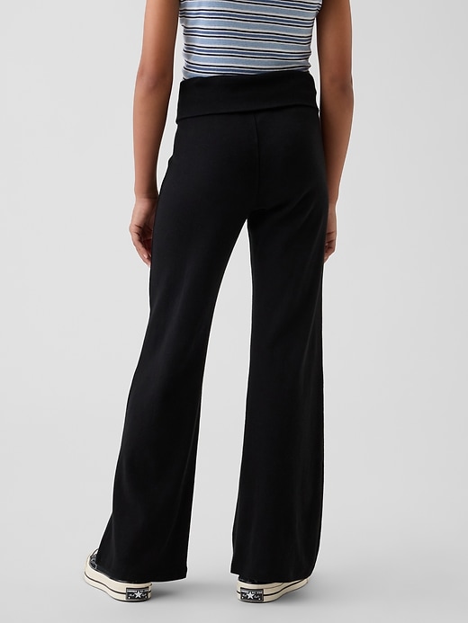 L'image numéro 4 présente Legging évasé à taille rabattable pour Enfant