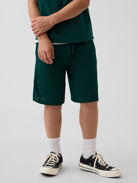 L'image numéro 3 présente Short de sport en maille pour Enfant, entrejambe de 20 cm