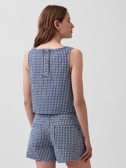 L'image numéro 3 présente Camisole courte en denim à motif guigan