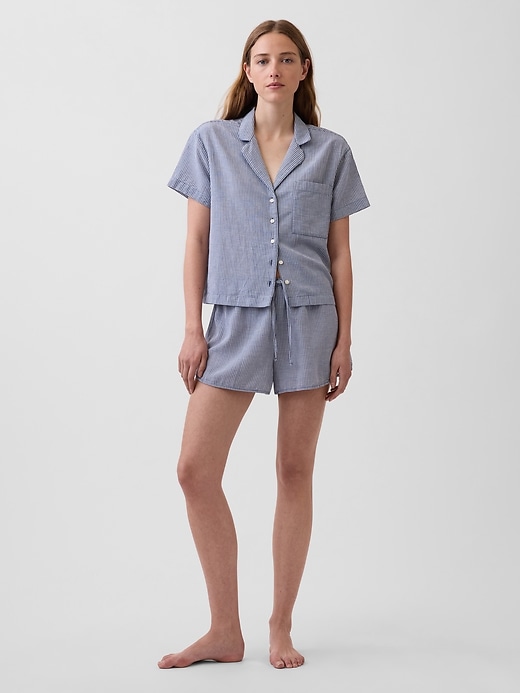 L'image numéro 2 présente Chemisier de pyjama surdimensionné en gaze froissée