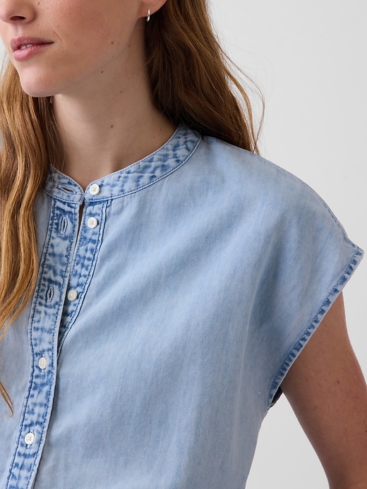 Image number 4 showing, Denim Cap-Sleeve Crop Button-Front Top