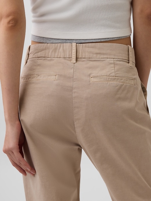 L'image numéro 5 présente Kaki urbain à taille mi-basse