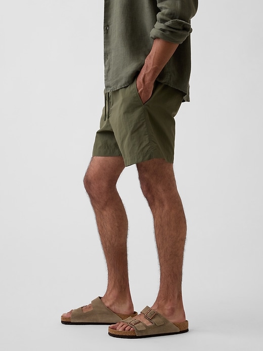 L'image numéro 3 présente Short de baignade décontracté, entrejambe de 15 cm