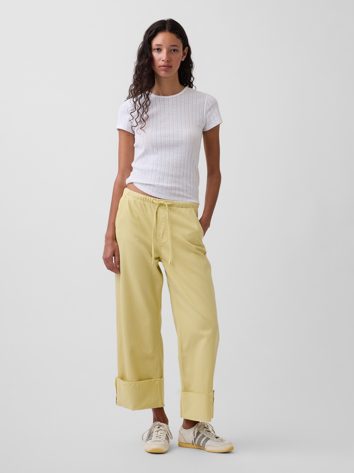 Low Rise UltraSoft '90s Loose Easy Crop Jeans