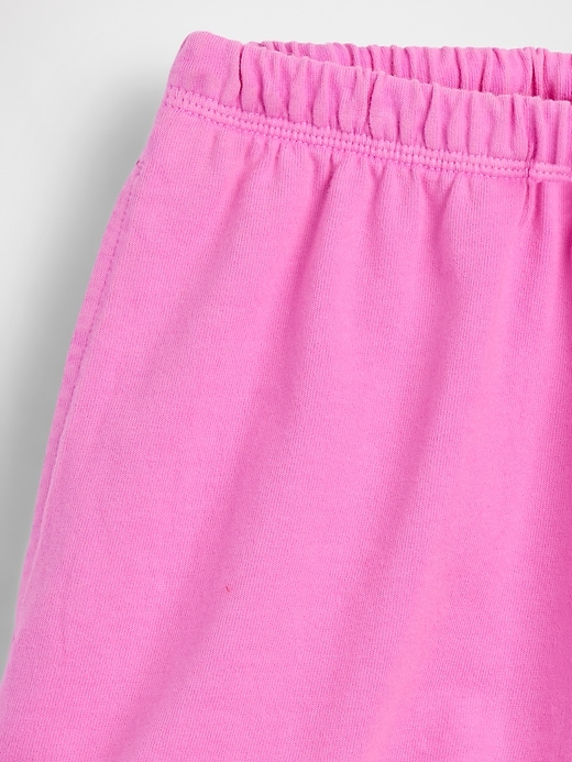 L'image numéro 5 présente Shorts à ourlet arrondi fendu, 7,5 cm