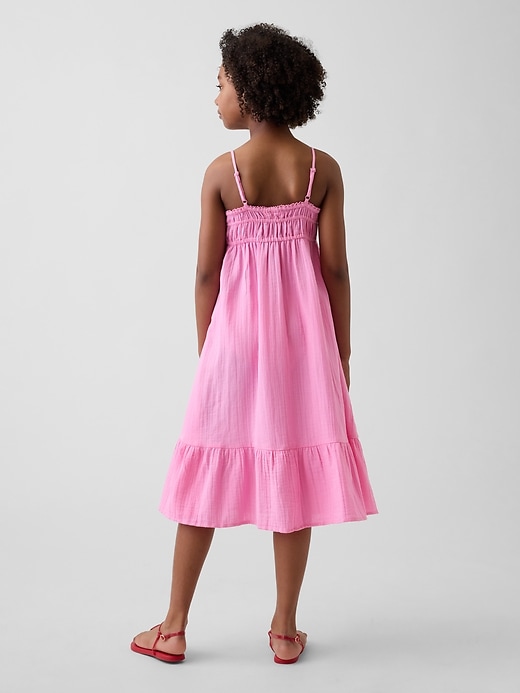 L'image numéro 3 présente Robe mi-longue en gaze froissée pour Enfant