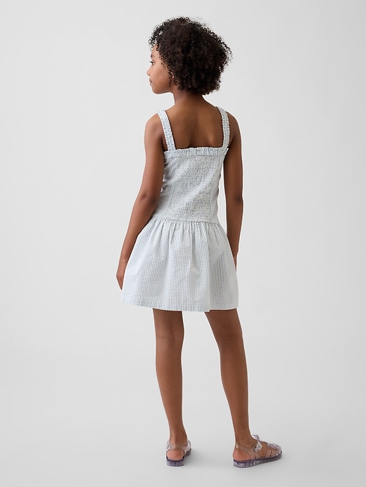 L'image numéro 3 présente Robe à taille tombante en denim pour Enfant