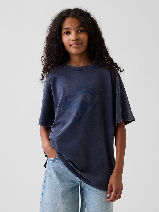 L'image numéro 1 présente T-shirt long surdimensionné Superman pour Enfant