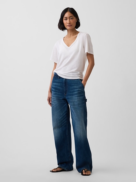 L'image numéro 2 présente T-shirt décontracté à encolure en V en mélange de lin