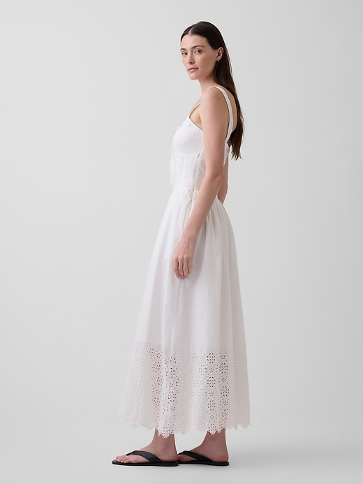 L'image numéro 3 présente Robe longue à corset lacé