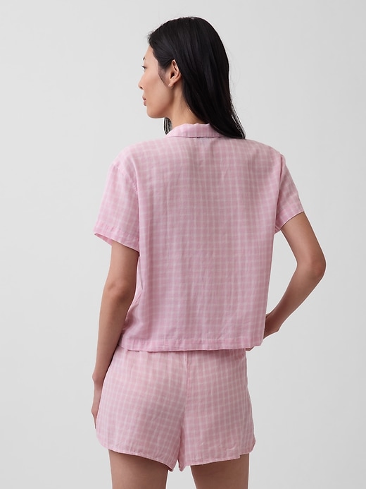 L'image numéro 3 présente Chemisier de pyjama surdimensionné en gaze froissée