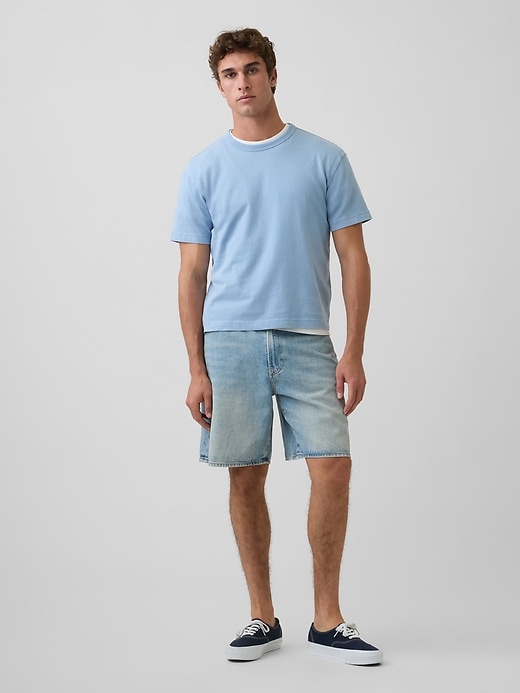 Image number 1 showing, '90s Loose Denim Shorts