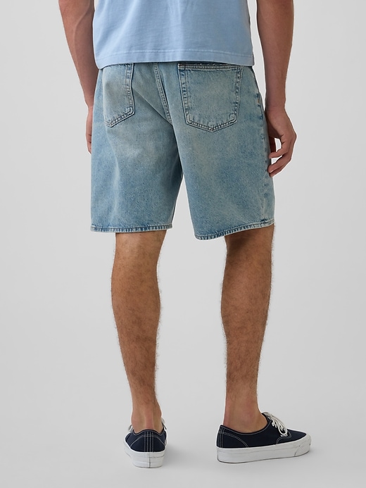 Image number 4 showing, '90s Loose Denim Shorts