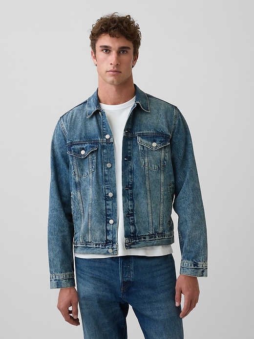 L'image numéro 1 présente Veste en denim emblématique classique
