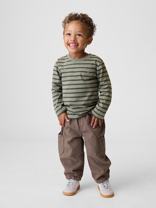 L'image numéro 1 présente Jean coupe baril à poche en forme d’ourson à taille extensible pour Bébé et Tout-petit