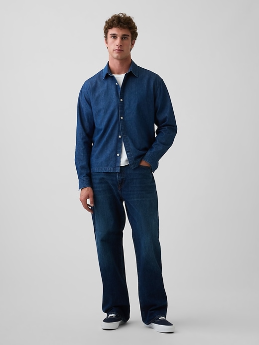 L'image numéro 2 présente Chemise décontractée en denim à ourlet droit