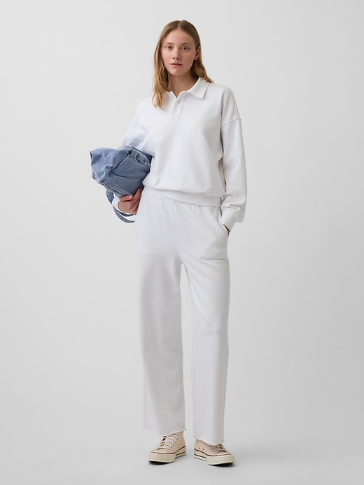 L'image numéro 2 présente Chandail polo surdimensionné en jersey bouclette.