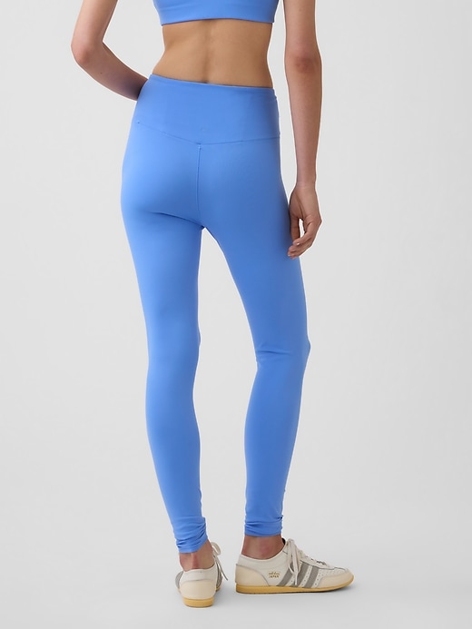L'image numéro 4 présente Legging Performance léger GapSport