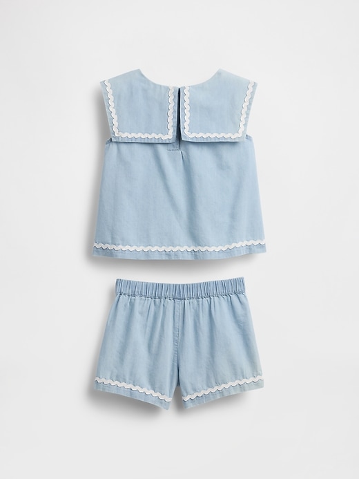 L'image numéro 3 présente Ensemble en denim à encolure en boucle pour Bébé et Toute-petite