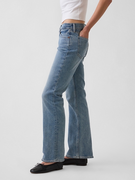 L'image numéro 3 présente Jean droit années 90 à taille basse