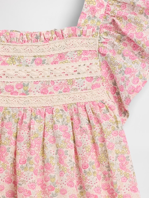 L'image numéro 4 présente Robe à manches flottantes à motif floral pour Bébé et Toute-petite