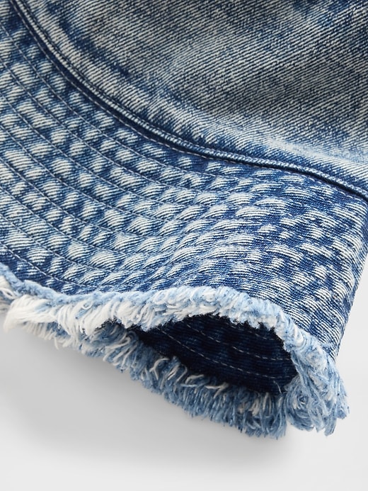 L'image numéro 4 présente Chapeau cloche en denim pour Enfant