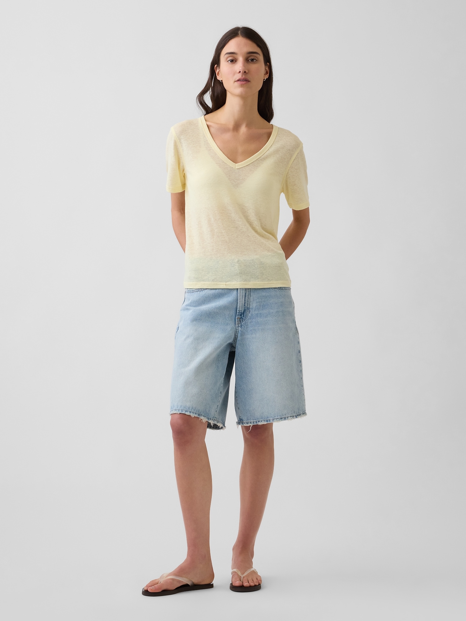 Linen-Blend Relaxed V-Neck T-Shirt