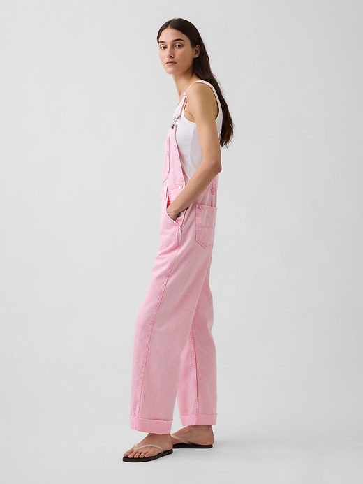 L'image numéro 3 présente Salopette décontractée en denim