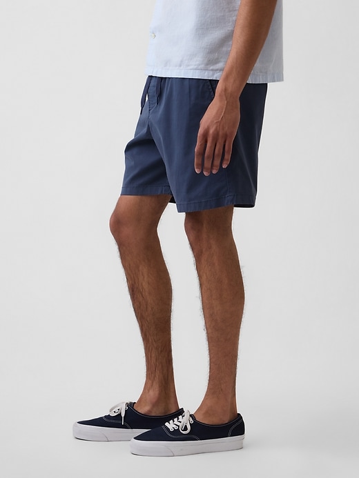 L'image numéro 3 présente Short confort de 18 cm