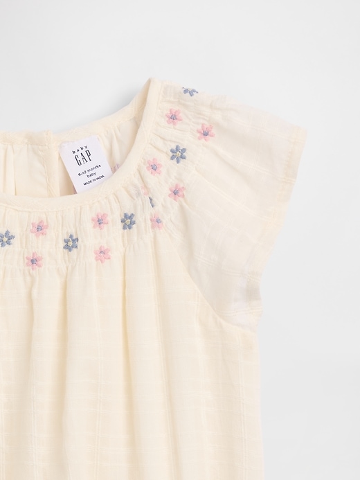 L'image numéro 3 présente Cache-couche smocké à motif floral pour Bébé