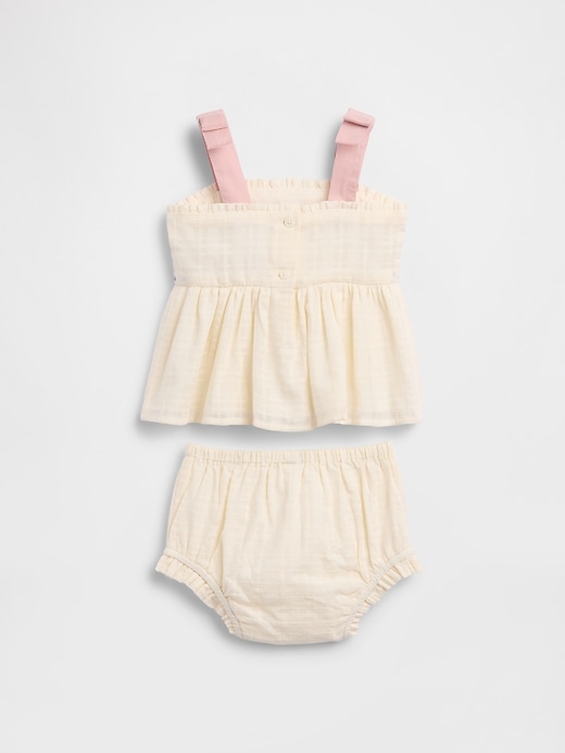 L'image numéro 2 présente Ensemble avec camisole brodée pour Bébé