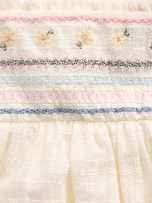 L'image numéro 3 présente Ensemble avec camisole brodée pour Bébé