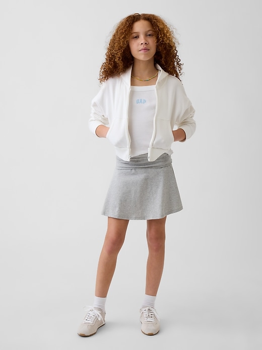 L'image numéro 1 présente Jupe-short à taille repliable pour Enfant