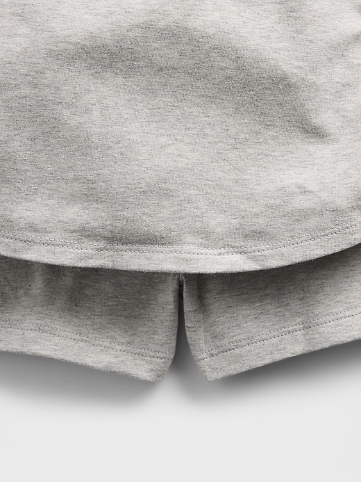 L'image numéro 4 présente Jupe-short à taille repliable pour Enfant