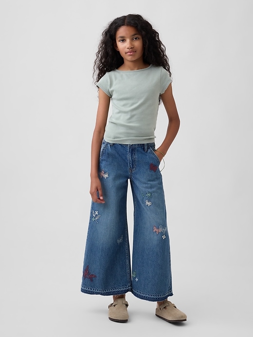 L'image numéro 1 présente Jean ballon brodé à taille basse pour Enfant