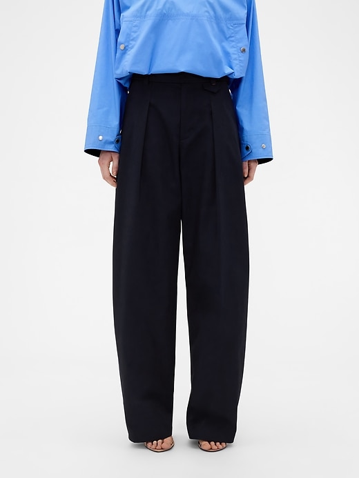 Image number 2 showing, Gap × Victoria Beckham High Rise Pleated Arc Trouser