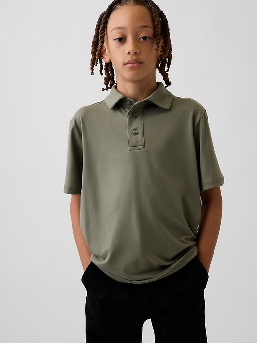 L'image numéro 1 présente Polo Tech Performance pour Enfant