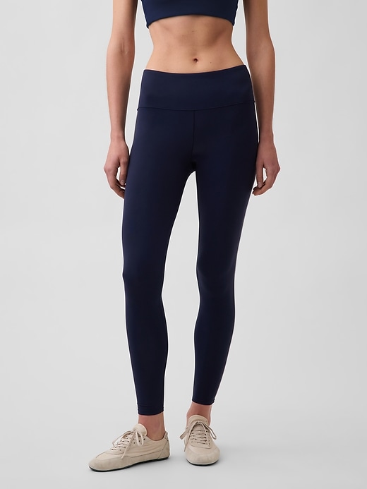 L'image numéro 2 présente Legging Performance léger GapSport