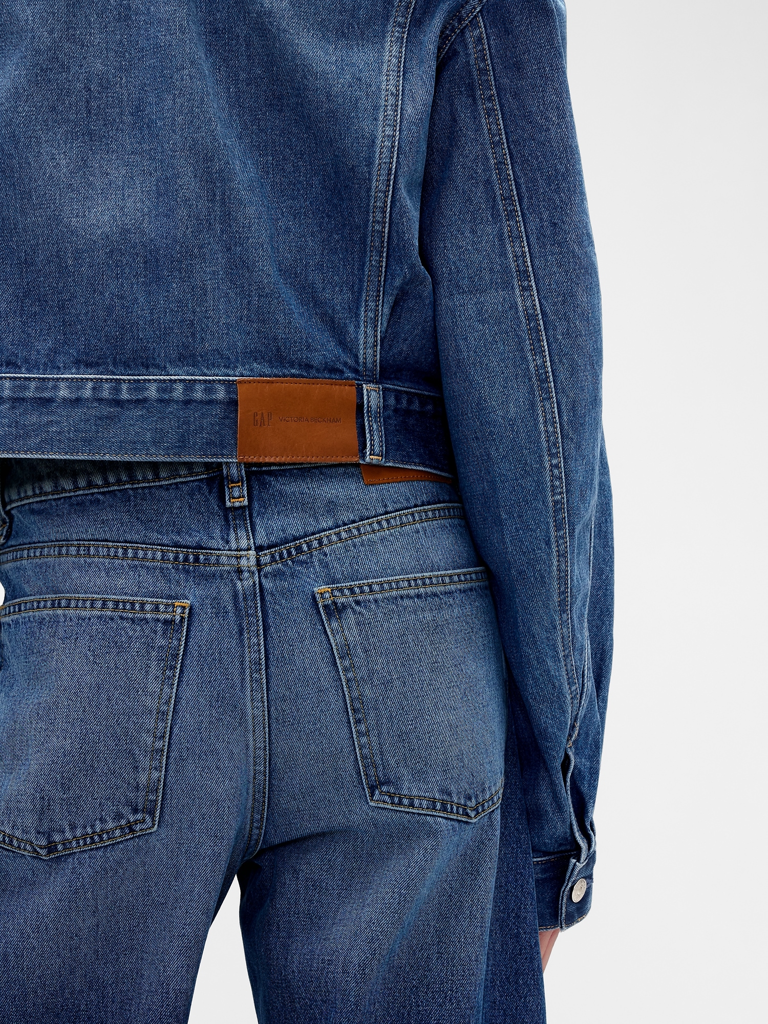 Victoria Beckham Relaxed Crop Denim Jacket