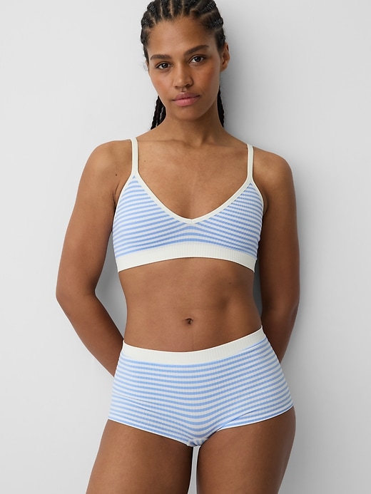L'image numéro 1 présente Soutien-gorge léger côtelé à bonnets triangulaires sans coutures