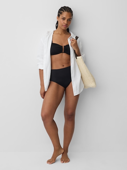 L'image numéro 3 présente Haut de bikini de style bandeau convertible