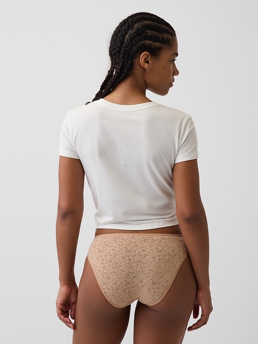 L'image numéro 2 présente Culotte bikini en dentelle