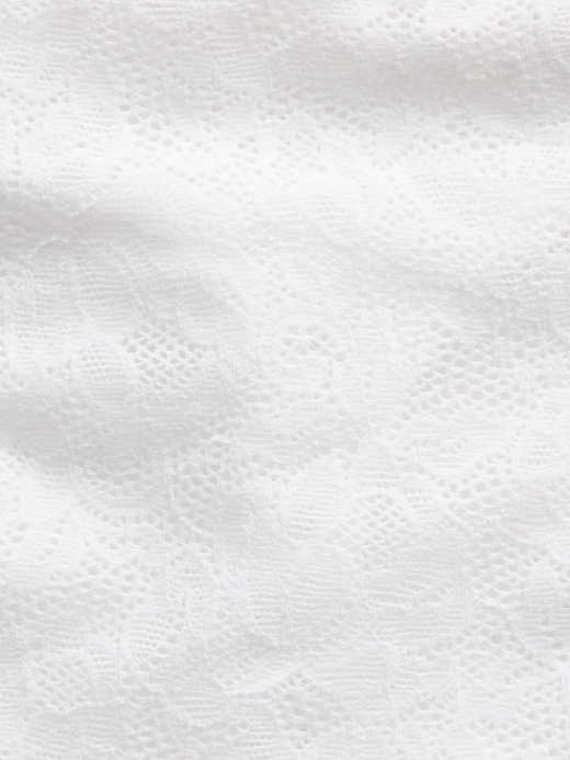 L'image numéro 3 présente Tanga en dentelle