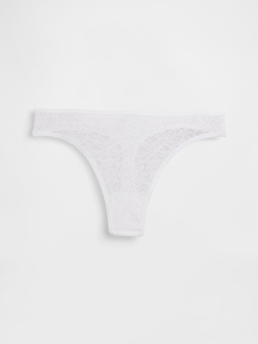L'image numéro 5 présente Tanga en dentelle