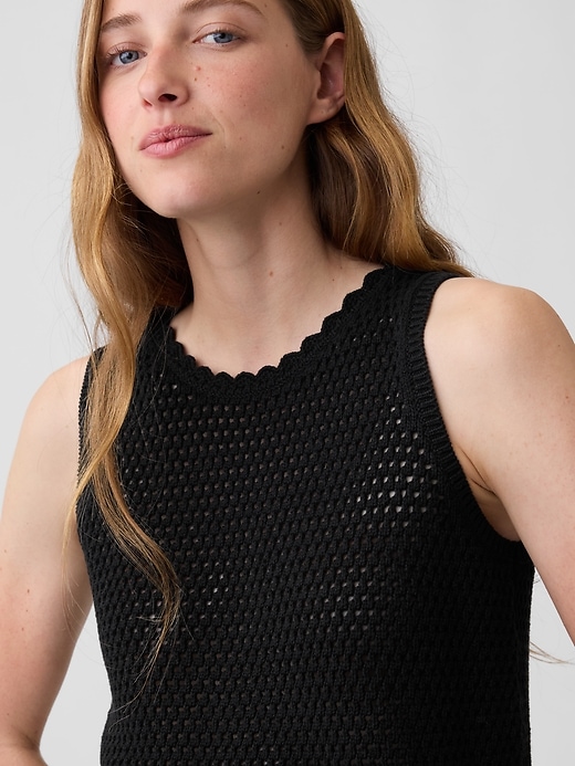 L'image numéro 4 présente Camisole crochetée