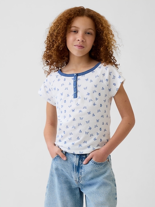 L'image numéro 1 présente T-shirt henley à manches raglan pour Enfant
